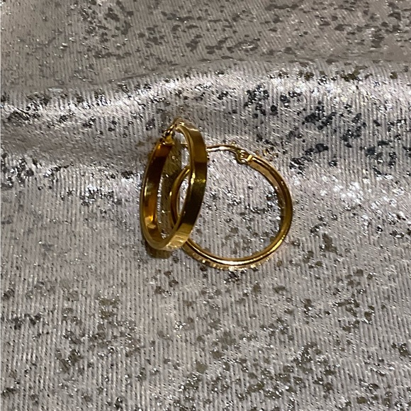 💛18 k gold hoops earrings 💛 - Picture 2 of 4